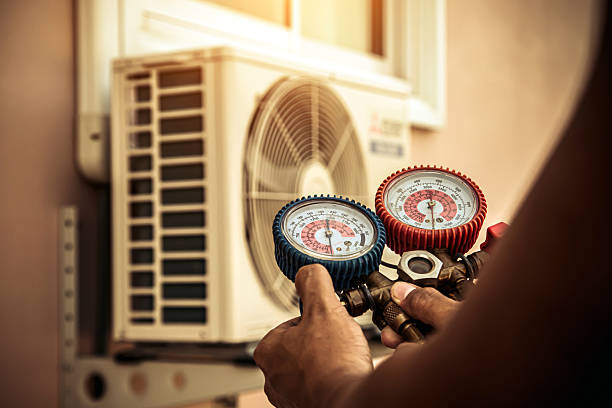 Professional Heat Pump Repair technician working in Homerville, GA